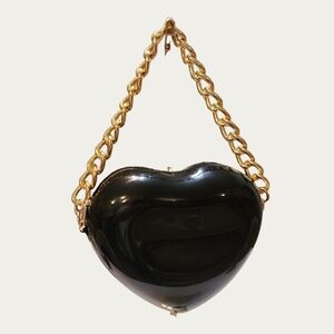 Valentine's Day Fashion Nova Black and Gold Mini Heart Bag